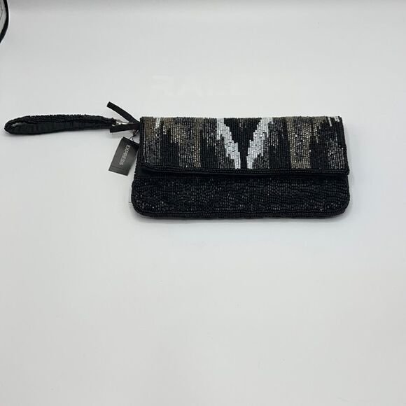 EXPRESS Black, Grey, White Beaded Clutch Wristlet NWT - Picture 1 of 7
